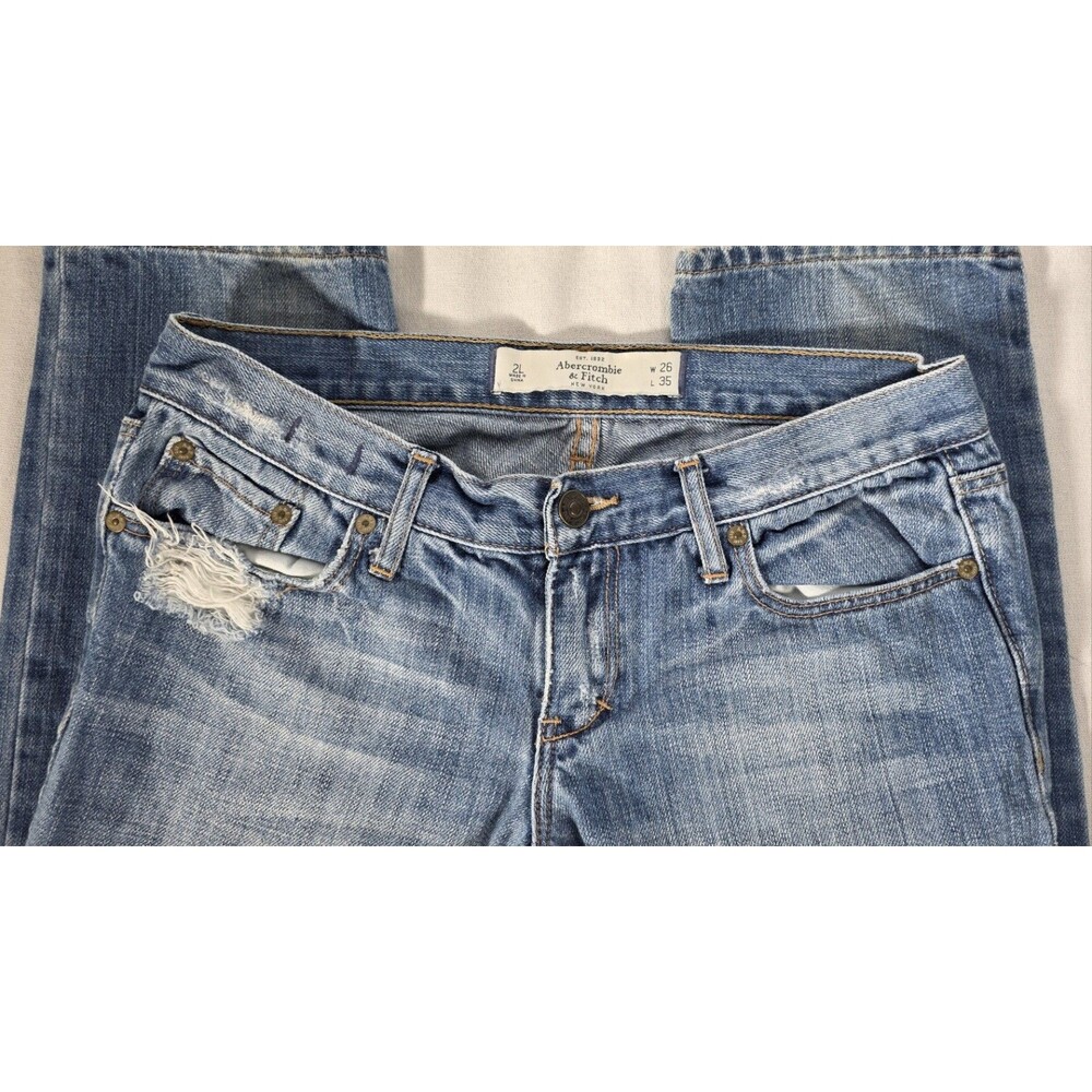 Abercrombie & Fitch is a lifestyle Known for its Women's Casual Jeans - 26